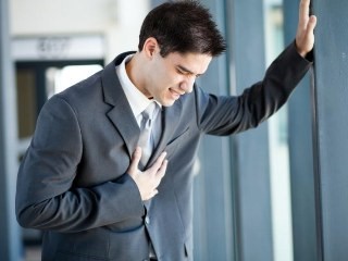 Причины развития боли в левой области грудной клетки Причины развития боли в левой области грудной клетки