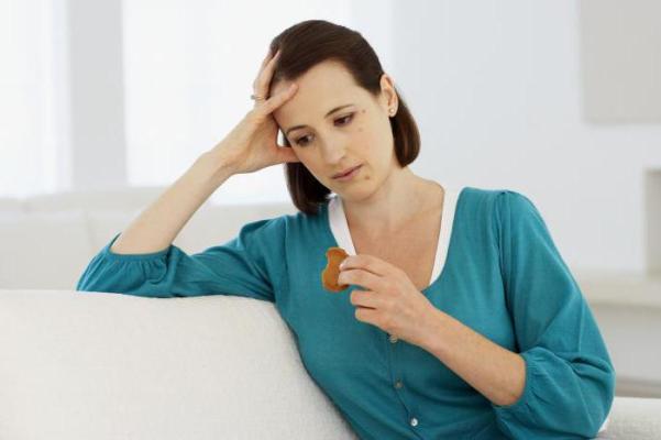 причины тошноты после еды